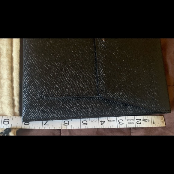 Burberry tablet sleeve - Picture 6 of 7